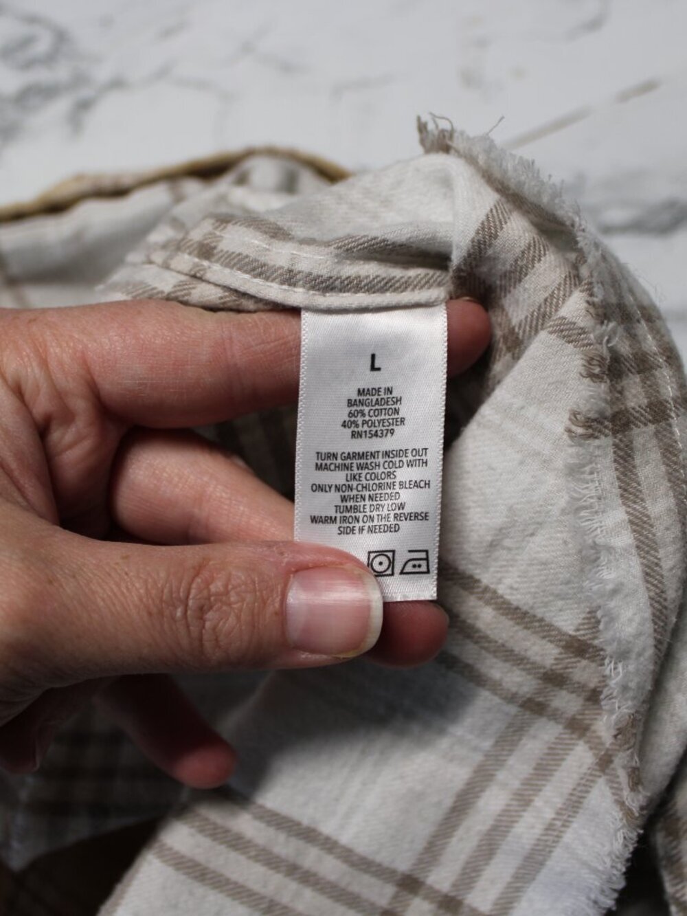 Aeropostale Large Colorblock Plaid Cropped Raw Hem Longsleeve Button Front Shirt - Picture 7 of 8